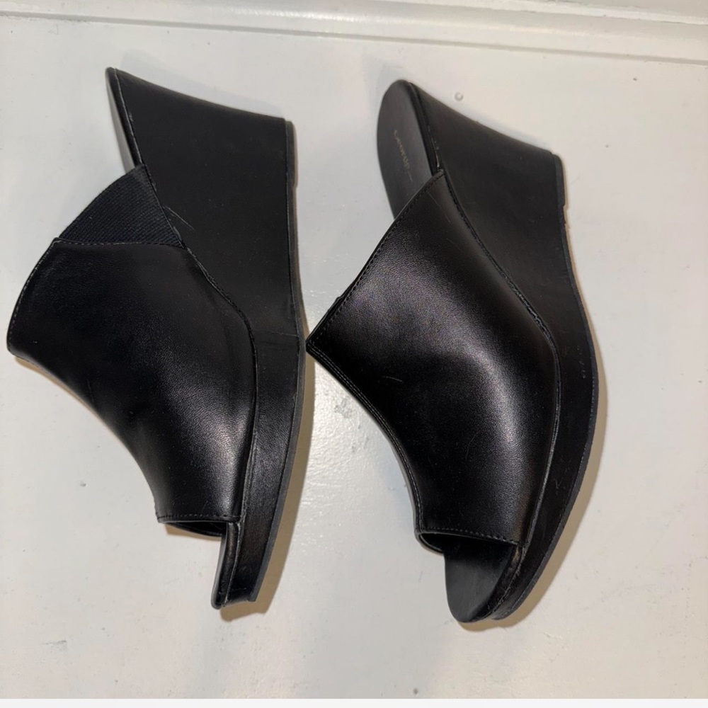 Sonya Black Women's Mules